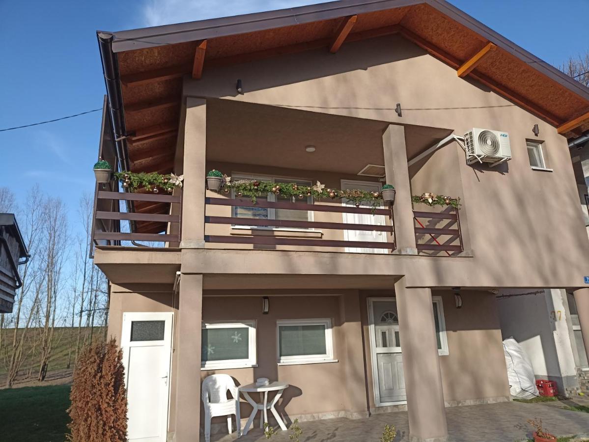 Vikendica Apartments Dunav Ms Celarevo Экстерьер фото